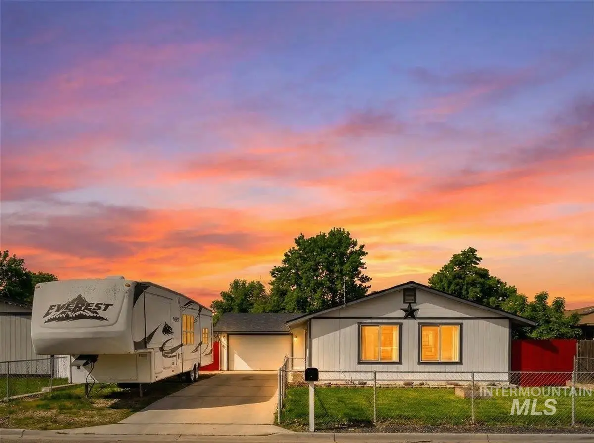 1405 N La Cresta Ave, Caldwell, ID 83605 - #1