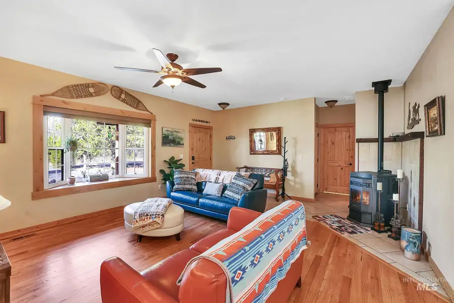 12954 Upland Rd, Donnelly, ID 83615 - #3