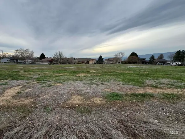 TBD Blk 1, Lot 3 6th St, Lewiston, ID 83501