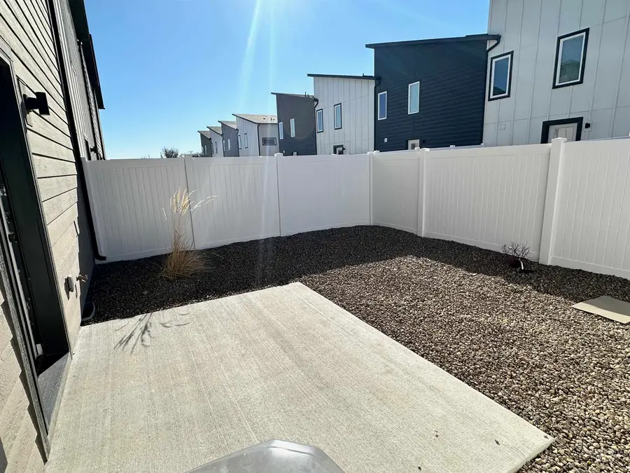 961 NW Foster Ave, Mountain Home, ID 83647 - #3