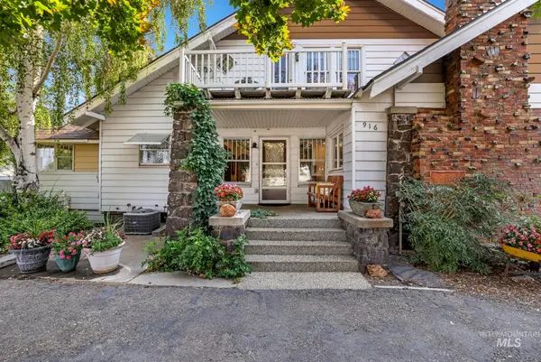 916 Hankins Rd N, Twin Falls, ID 83301