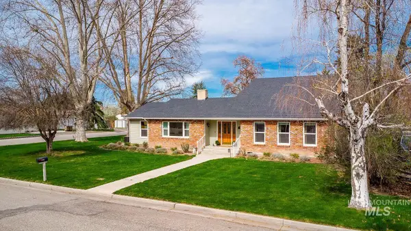 1102 E 1st, Emmett, ID 83617