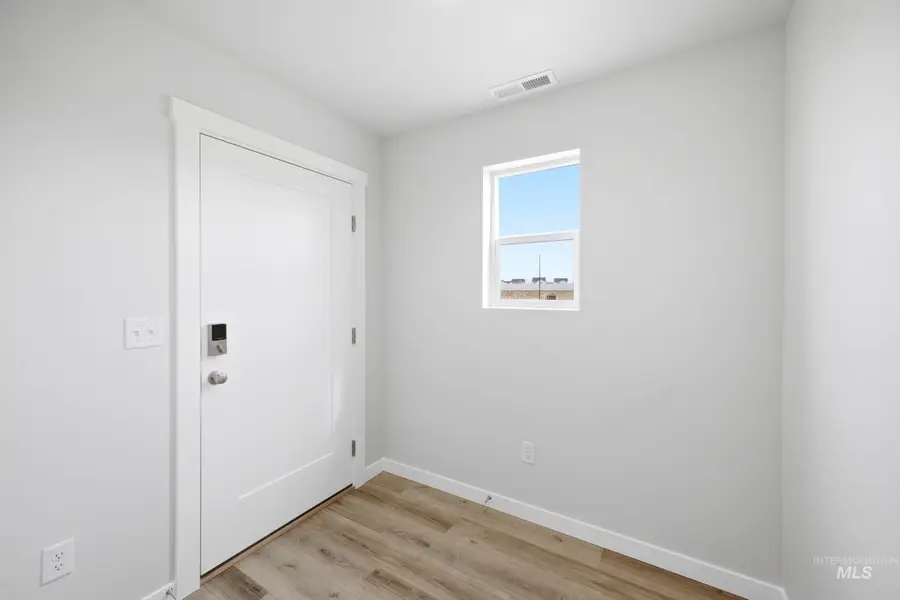 6593 W Redwood Creek Dr, Meridian, ID 83646 - #2