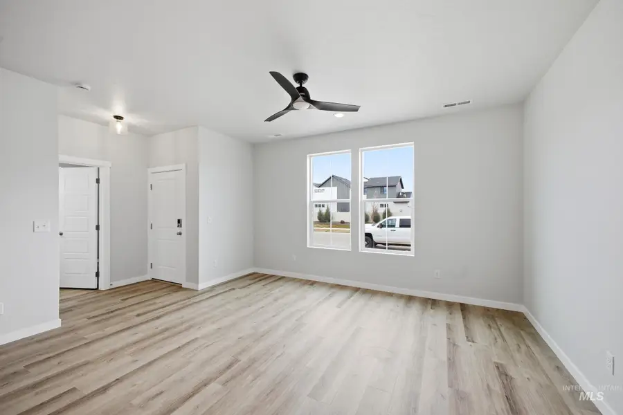 6771 W Fairy Falls Dr, Meridian, ID 83646 - #2