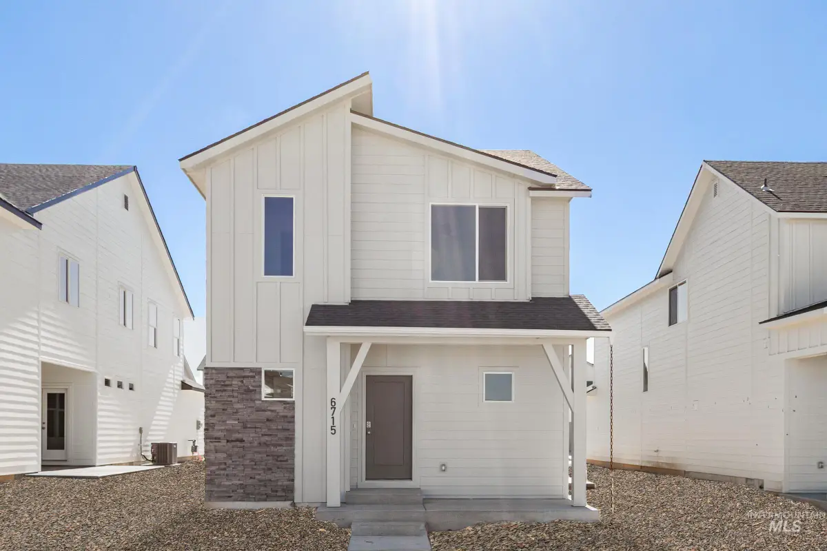 6715 W Fairy Falls Dr, Meridian, ID 83646 - #1