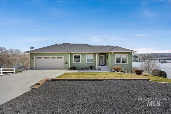 40 Bell Rapids Road, Hagerman, ID 83332