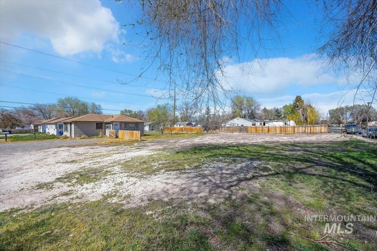 489 Borah Ave, Twin Falls, ID 83301 - #1