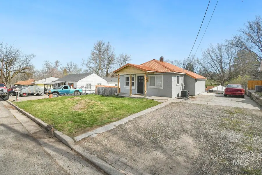 335 S 20th, Payette, ID 83661 - #2