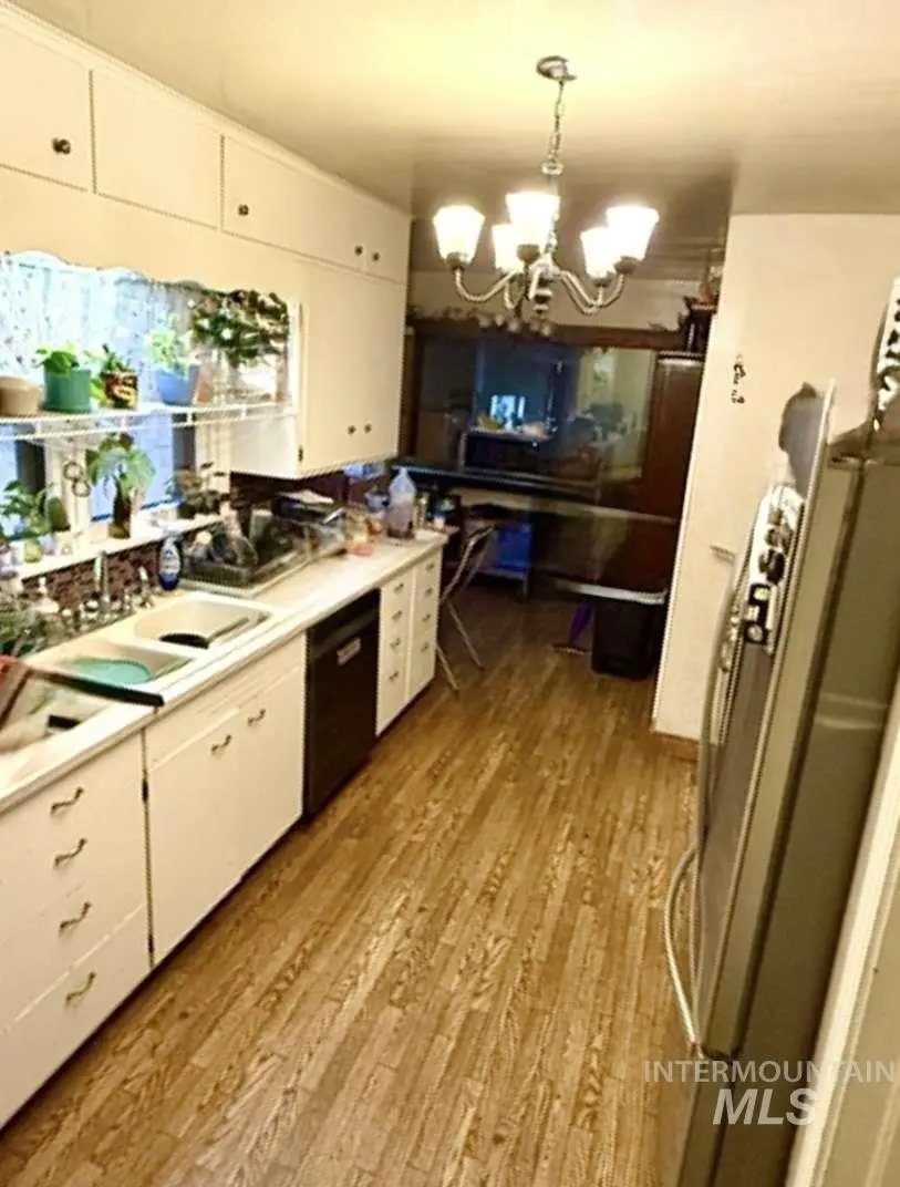 203 9th Ave, Twin Falls, ID 83301 - #2