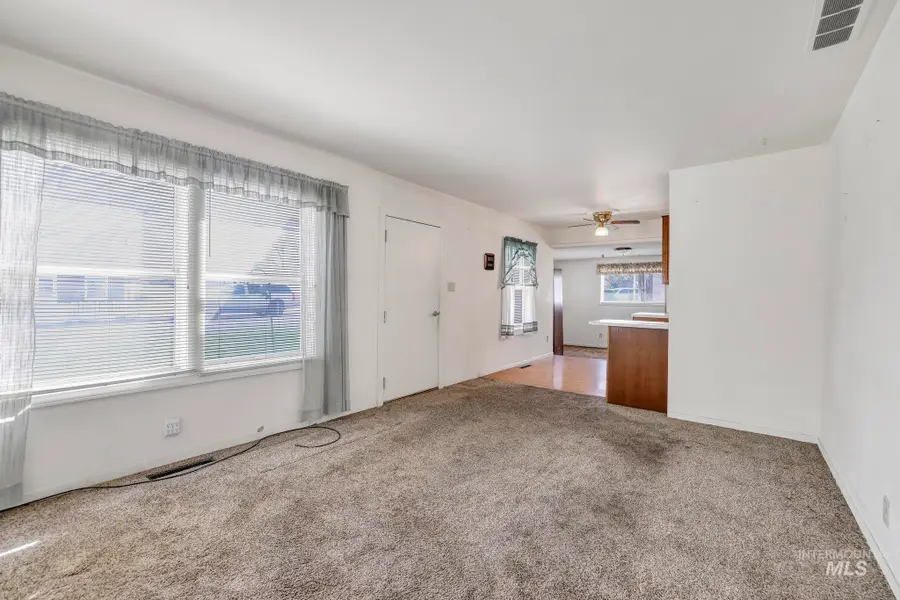 415 Adams St, Twin Falls, ID 83301 - #2