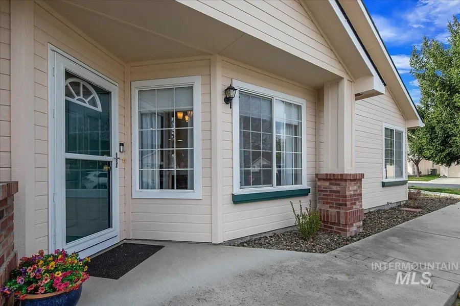 2720 N Englewood Way, Meridian, ID 83646 - #3