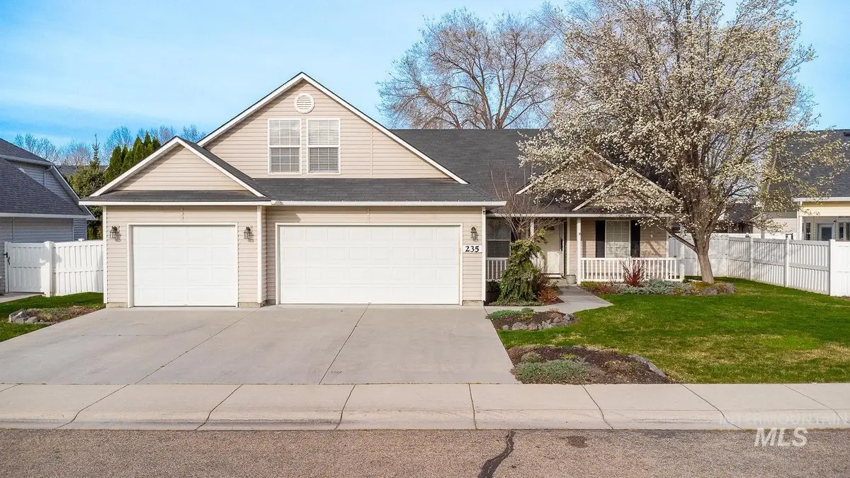 235 S Alcove Ave, Star, ID 83669 - #1