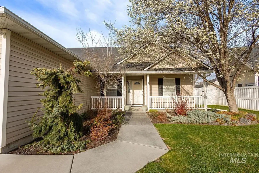 235 S Alcove Ave, Star, ID 83669 - #3