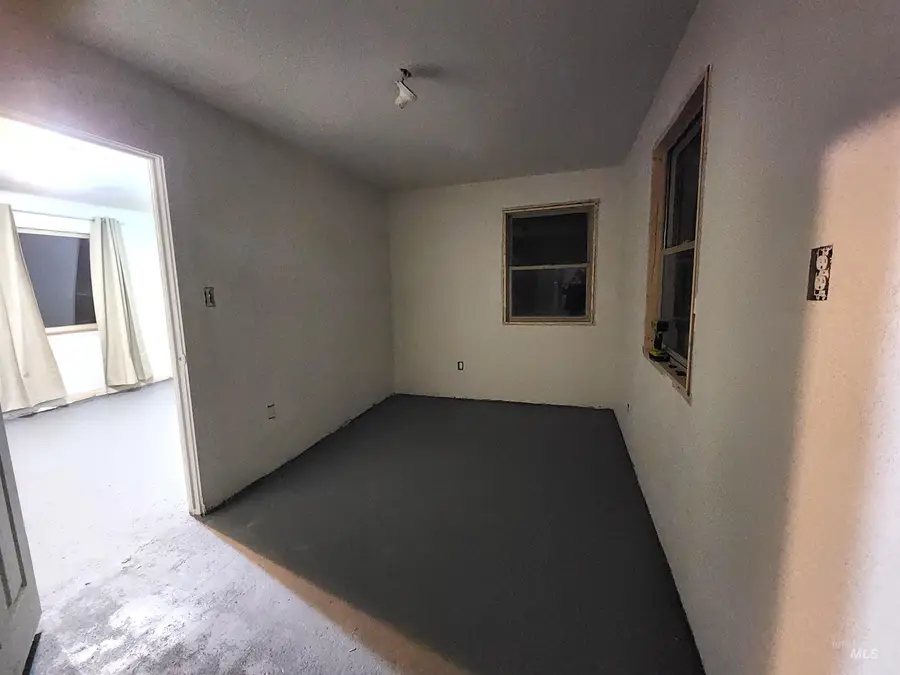 188 Morton, Vale, OR 97918 - #3