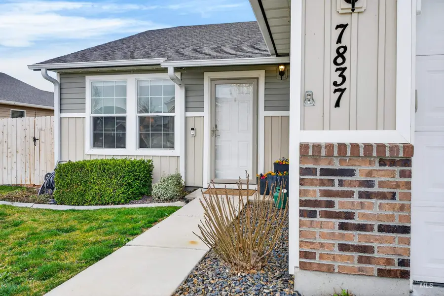 7837 E Bratton Dr, Nampa, ID 83687 - #3