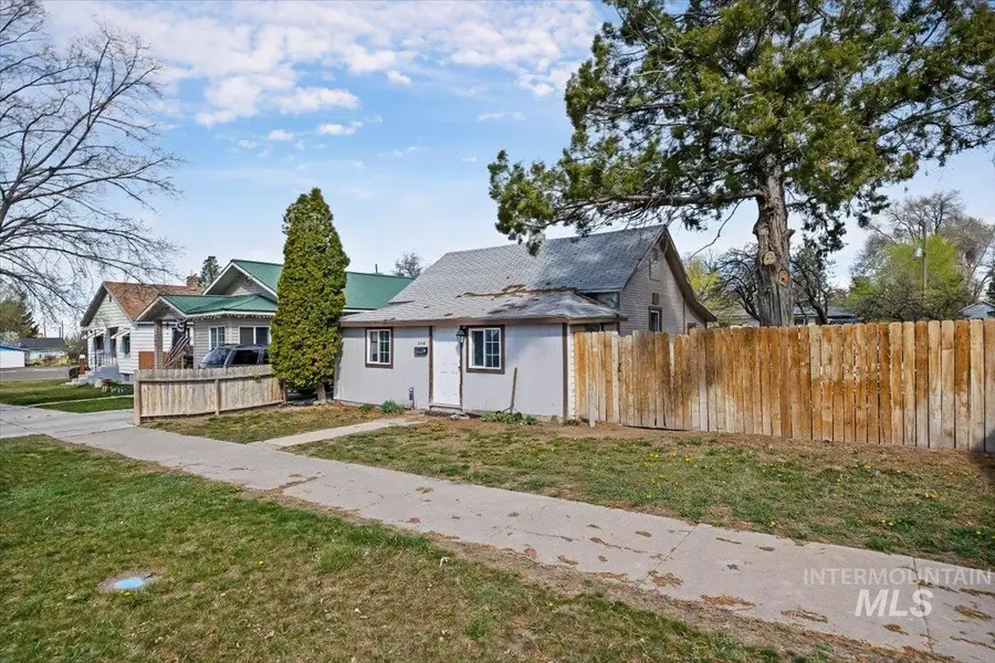 308 E Avenue E, Jerome, ID 83338 - #2