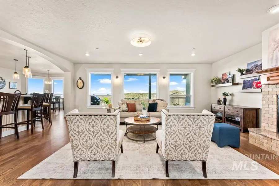 3716 W Quail Hollow Ct, Boise, ID 83703 - #2