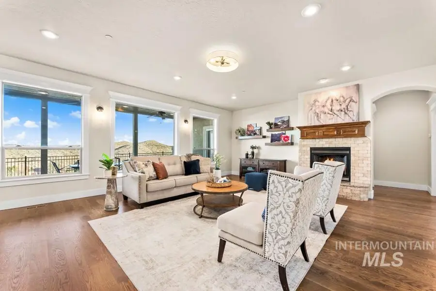 3716 W Quail Hollow Ct, Boise, ID 83703 - #3