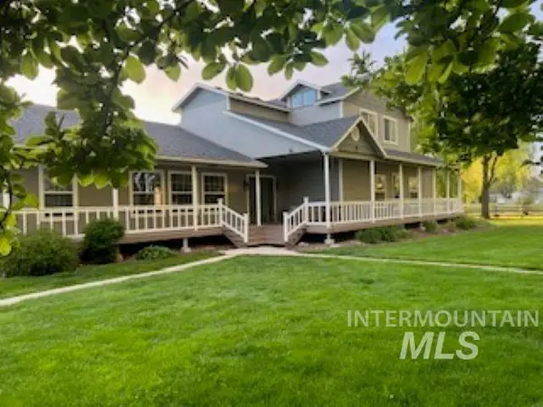 9022 Highway 44, Middleton,  86644
