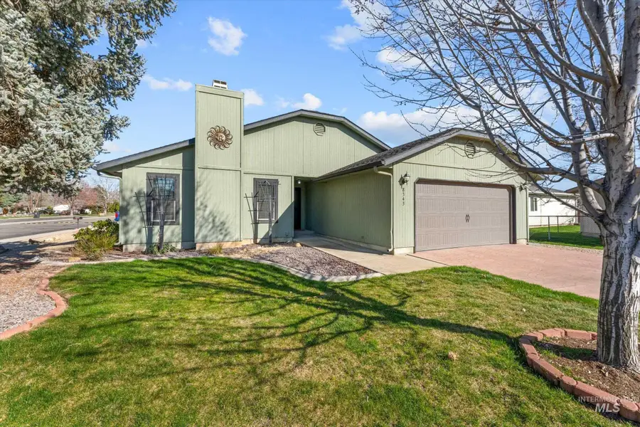 8343 Willowpark Dr, Garden City, ID 83714 - #2