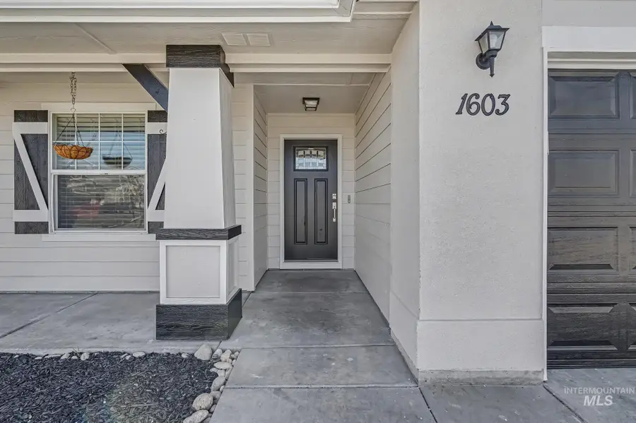 1603 W Tamarack Dr, Nampa, ID 83651 - #2