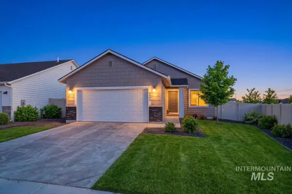 5496 S Desert Cactus Ave, Meridian, ID 83642