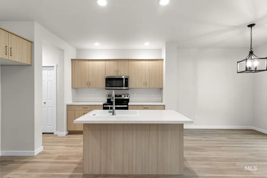 35 S Sweetgrass Ave, Nampa, ID 83651 - #2