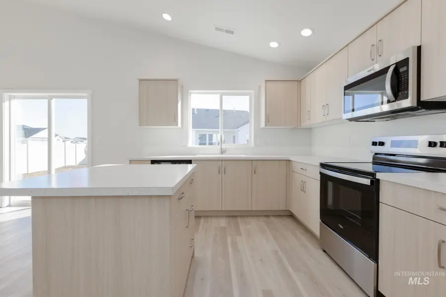 3607 E Jamestown Dr, Nampa, ID 83686 - #3