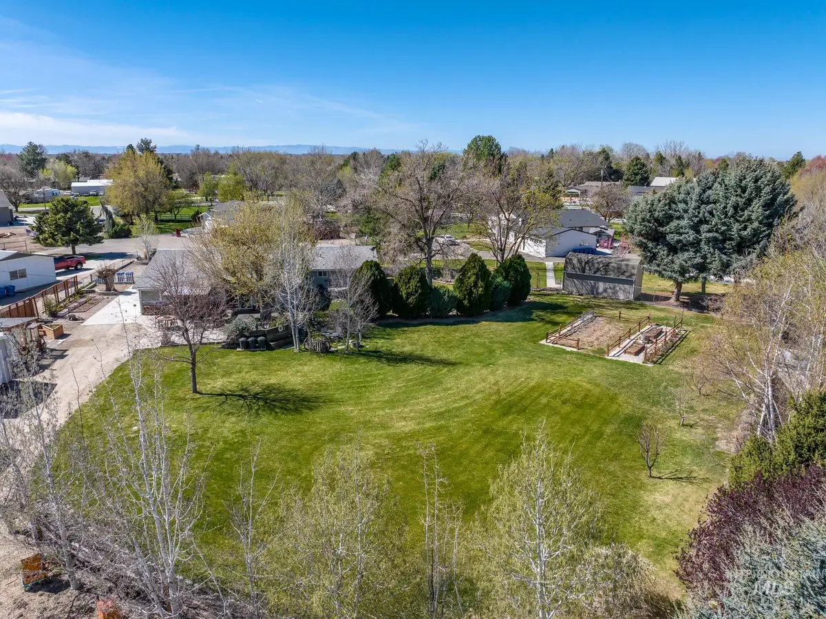 4230 N Patriot Cir, Meridian, ID 83646 - #1