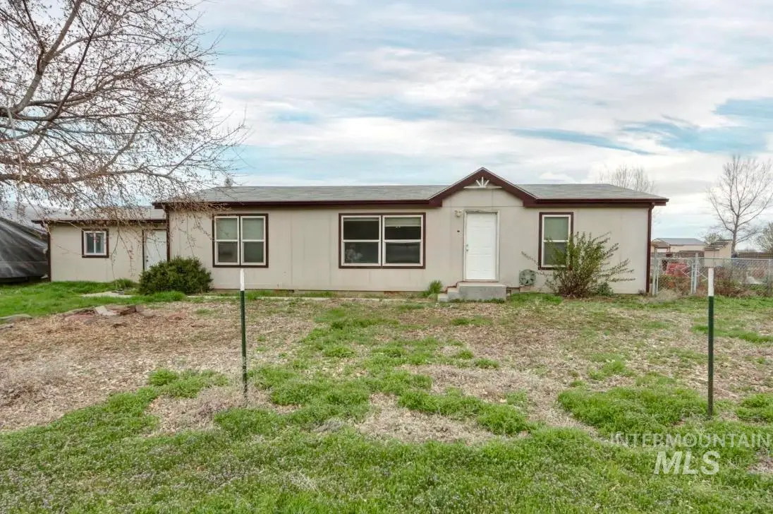 1583 Dustin Dr, Vale, OR 97918 - #1