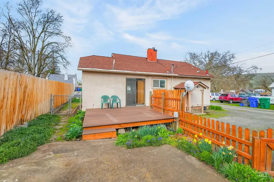 1317 15th Street, Lewiston, ID 83501 - #2