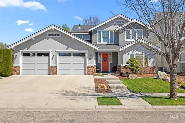 834 W Crosby Dr, Meridian, ID 83646