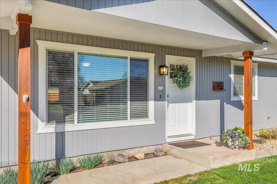 2103 N Hampton Rd, Boise, ID 83704 - #3