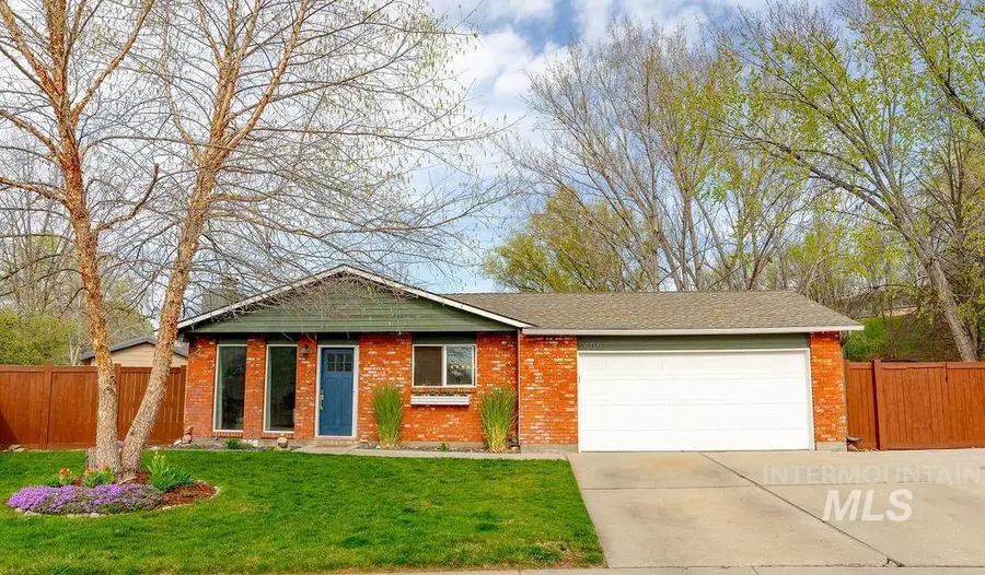 405 N 2nd St, Eagle, ID 83616 - #2