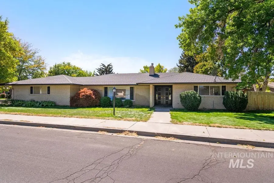 2138 Hillcrest Drive, Twin Falls, ID 83301 - #2