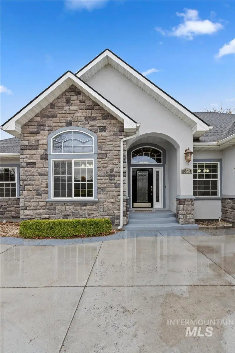668 Canyon Park Ave, Twin Falls, ID 83301 - #3