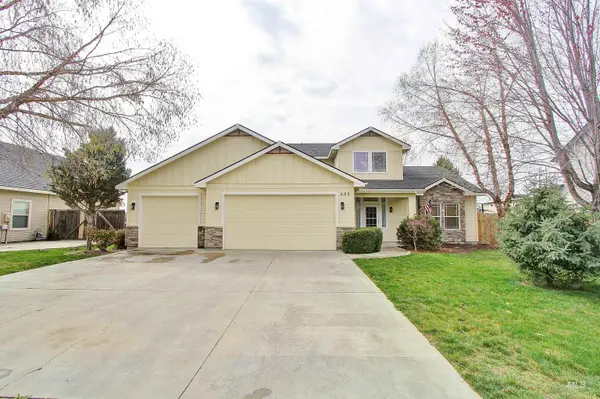 689 Triumph Dr, Middleton, ID 83644