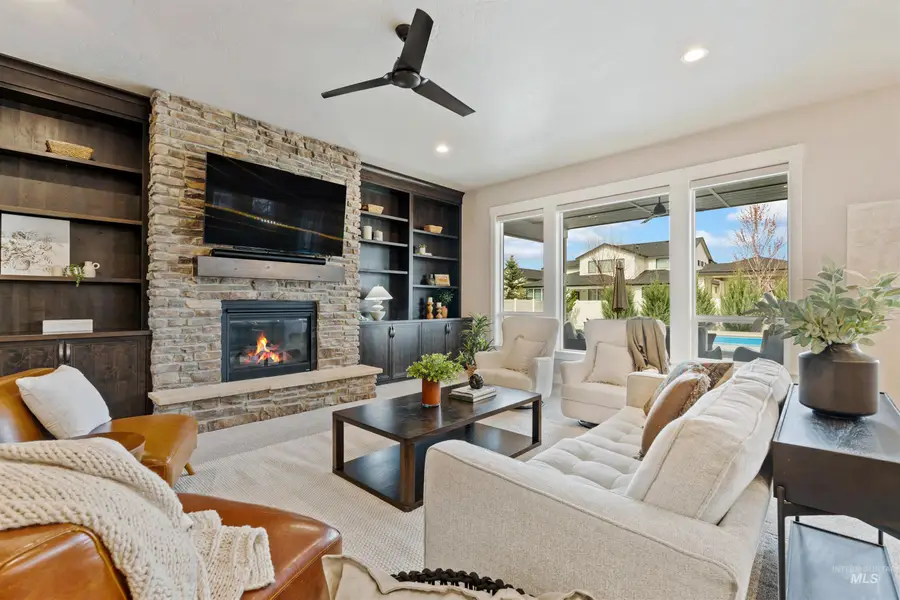 8272 W Sparks Lake Dr, Boise, ID 83714 - #3