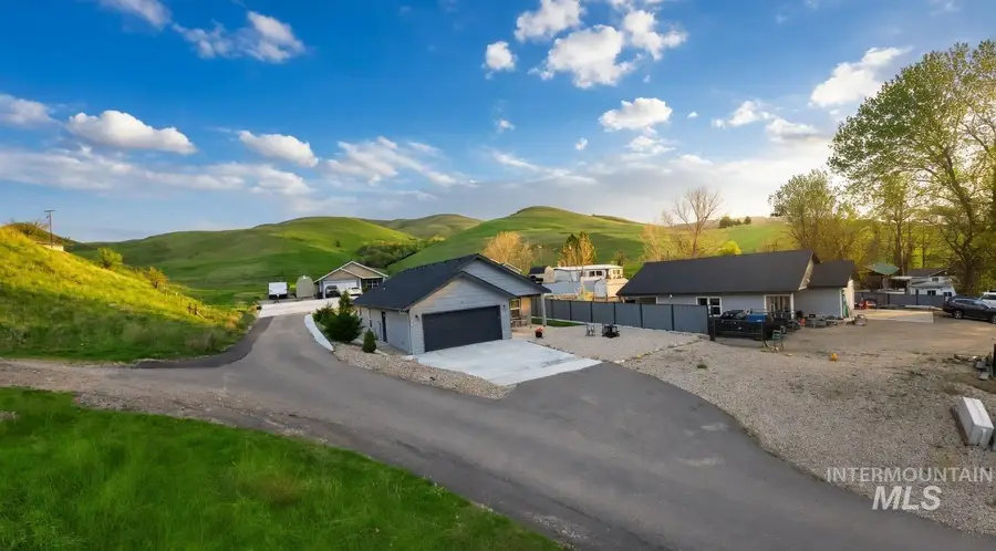 109 3rd Street Circle #B, Horseshoe Bend, ID 83629 - #3