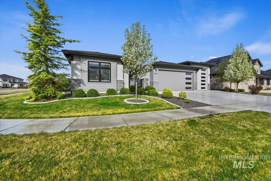 665 S Aspen Lakes Way, Star, ID 83669 - #3