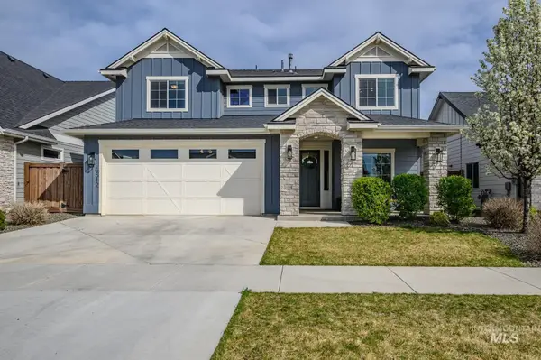 6512 N Oakstone Ave, Meridian, ID 83646