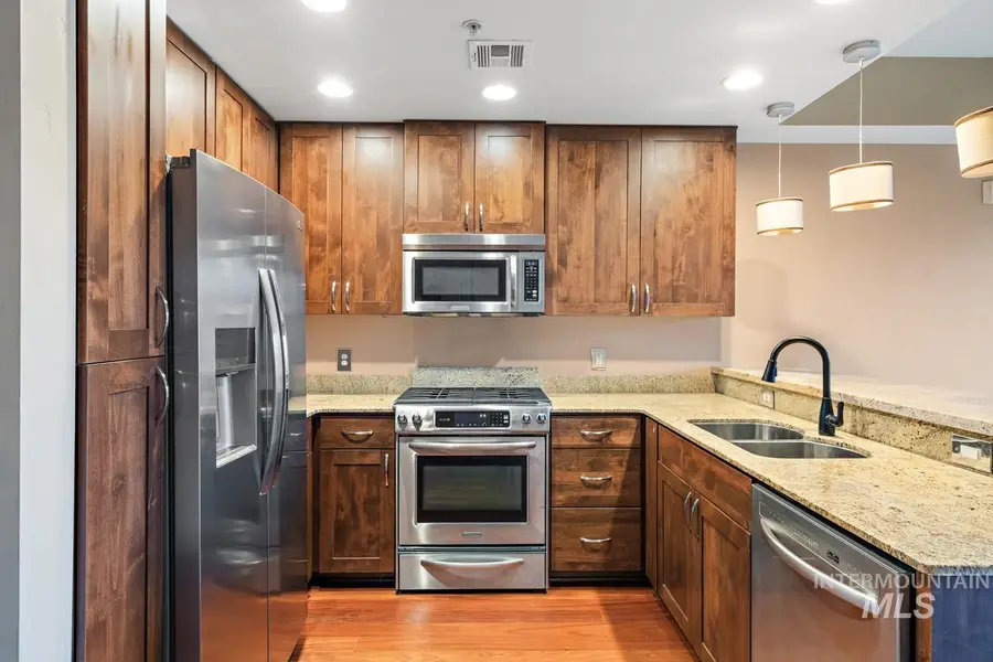 323 Jefferson St Unit 205, Boise, ID 83702 - #3