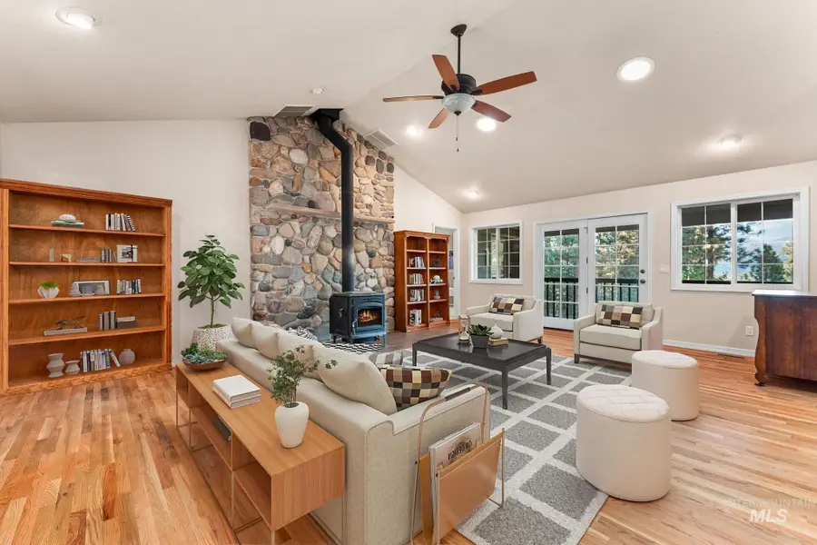 149 Scriver Woods Rd, Garden Valley, ID 83622 - #3