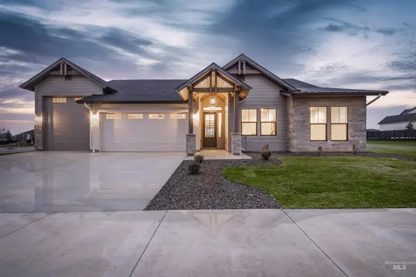 267 N Hunter Creek Ave, Eagle, ID 83616