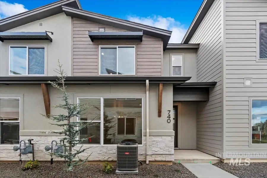 752 S Calhoun, Star, ID 83669 - #2