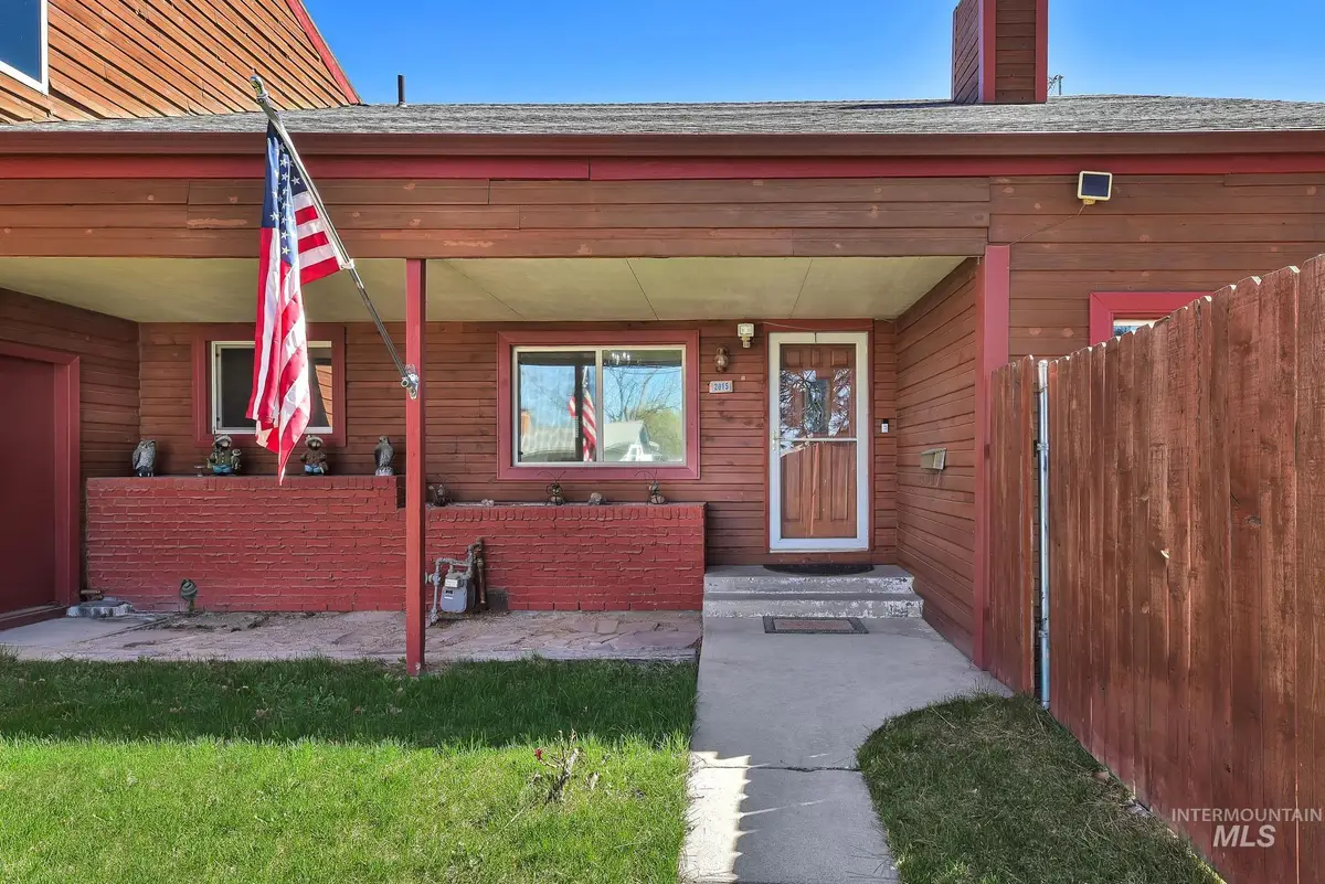 2015 Washington Ave, Caldwell, ID 83605 - #1
