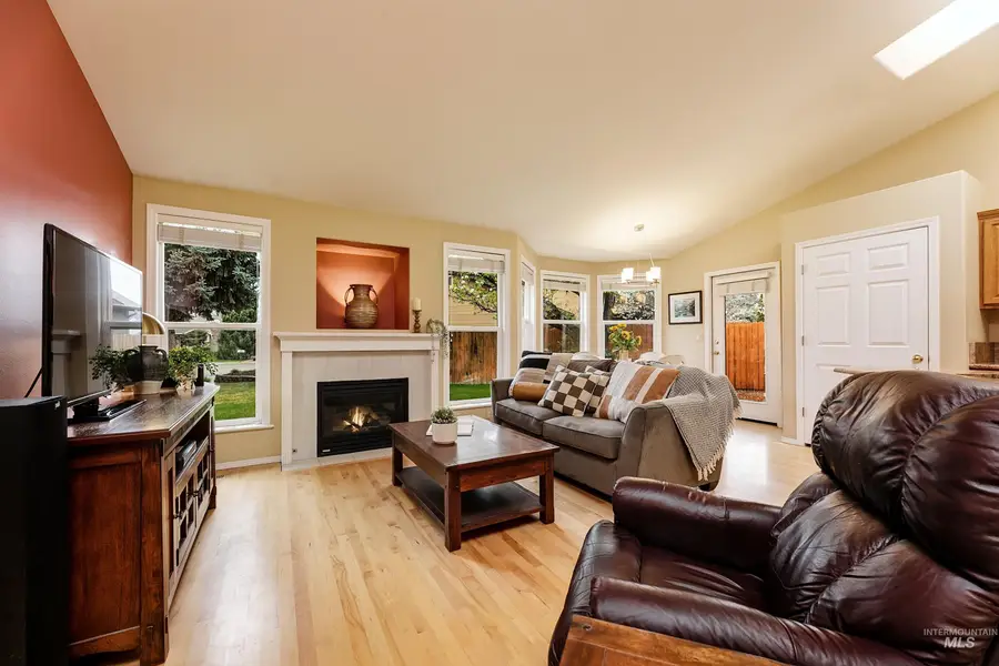 947 N Echohawk Way, Eagle, ID 83616 - #3