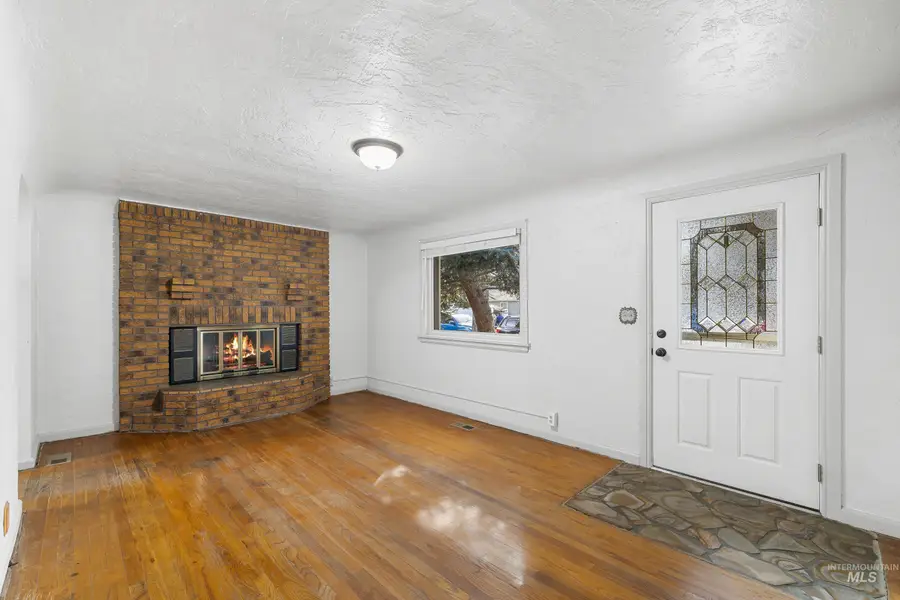 1106 S Longmont Ave, Boise, ID 83706 - #3
