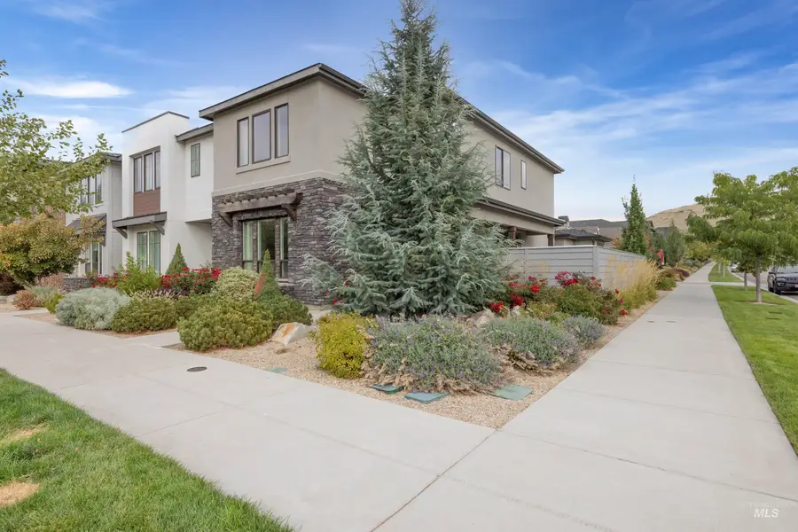 4252 E Parkcenter Blvd, Boise, ID 83716 - #3