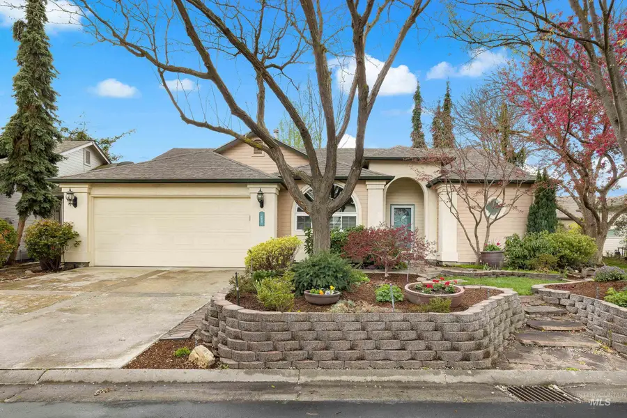 5583 W Harborcove Ln, Boise, ID 83703 - #3